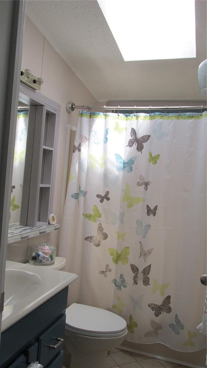 Image 20 of 38 For 102 Newcastle Boulevard