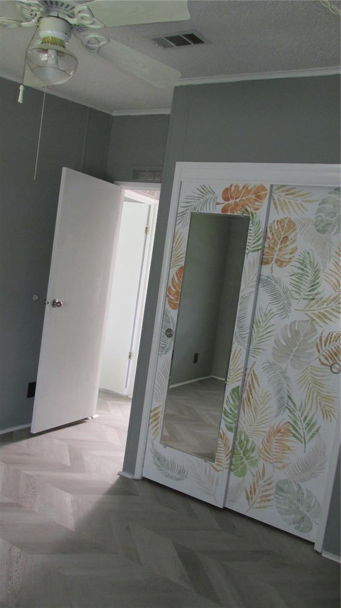 Image 23 of 38 For 102 Newcastle Boulevard