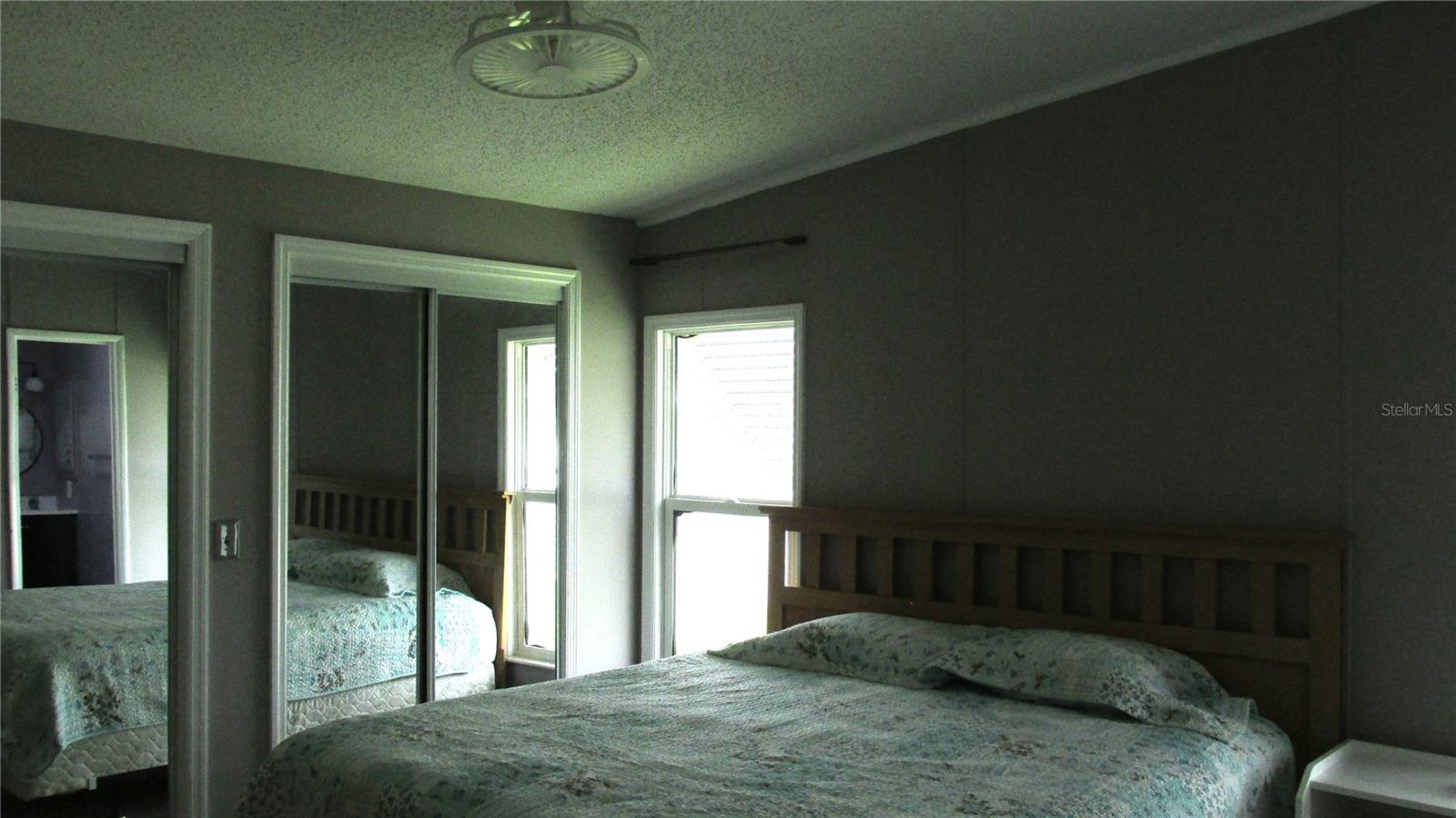 Image 25 of 38 For 102 Newcastle Boulevard