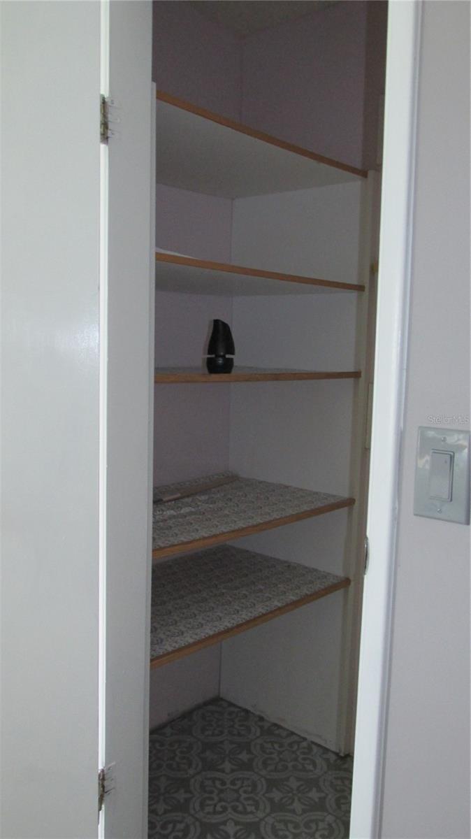 Image 28 of 38 For 102 Newcastle Boulevard