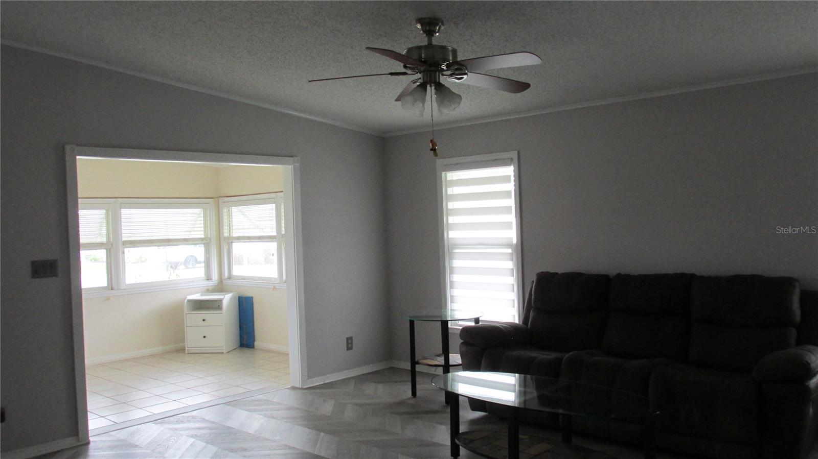 Image 8 of 38 For 102 Newcastle Boulevard