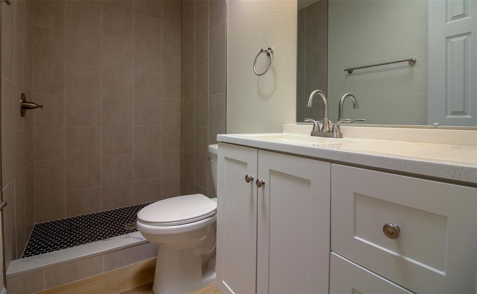 Image 10 of 15 For 1537 King Avenue