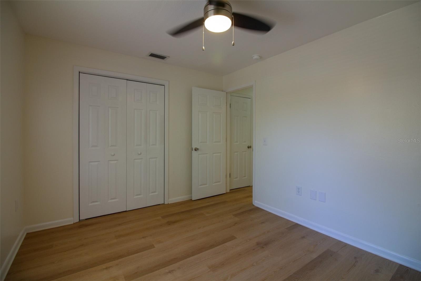 Image 12 of 15 For 1537 King Avenue