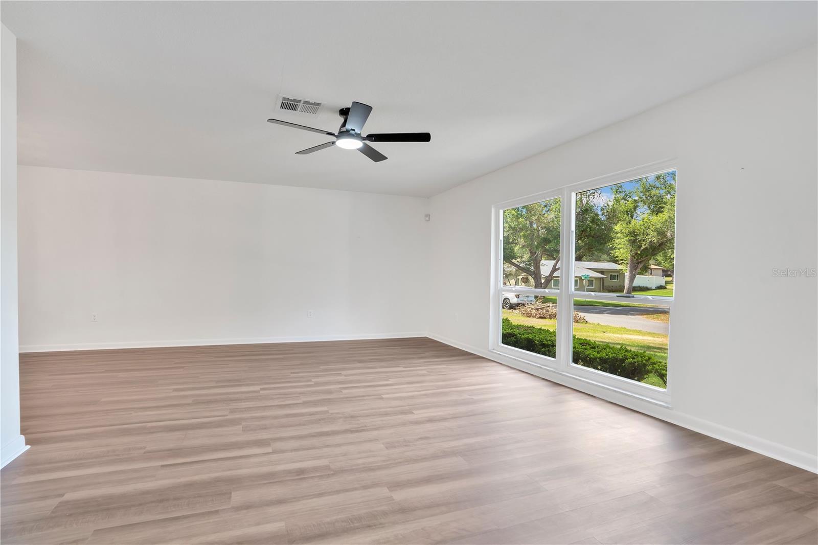 Image 10 of 55 For 1307 Valley Hill Drive