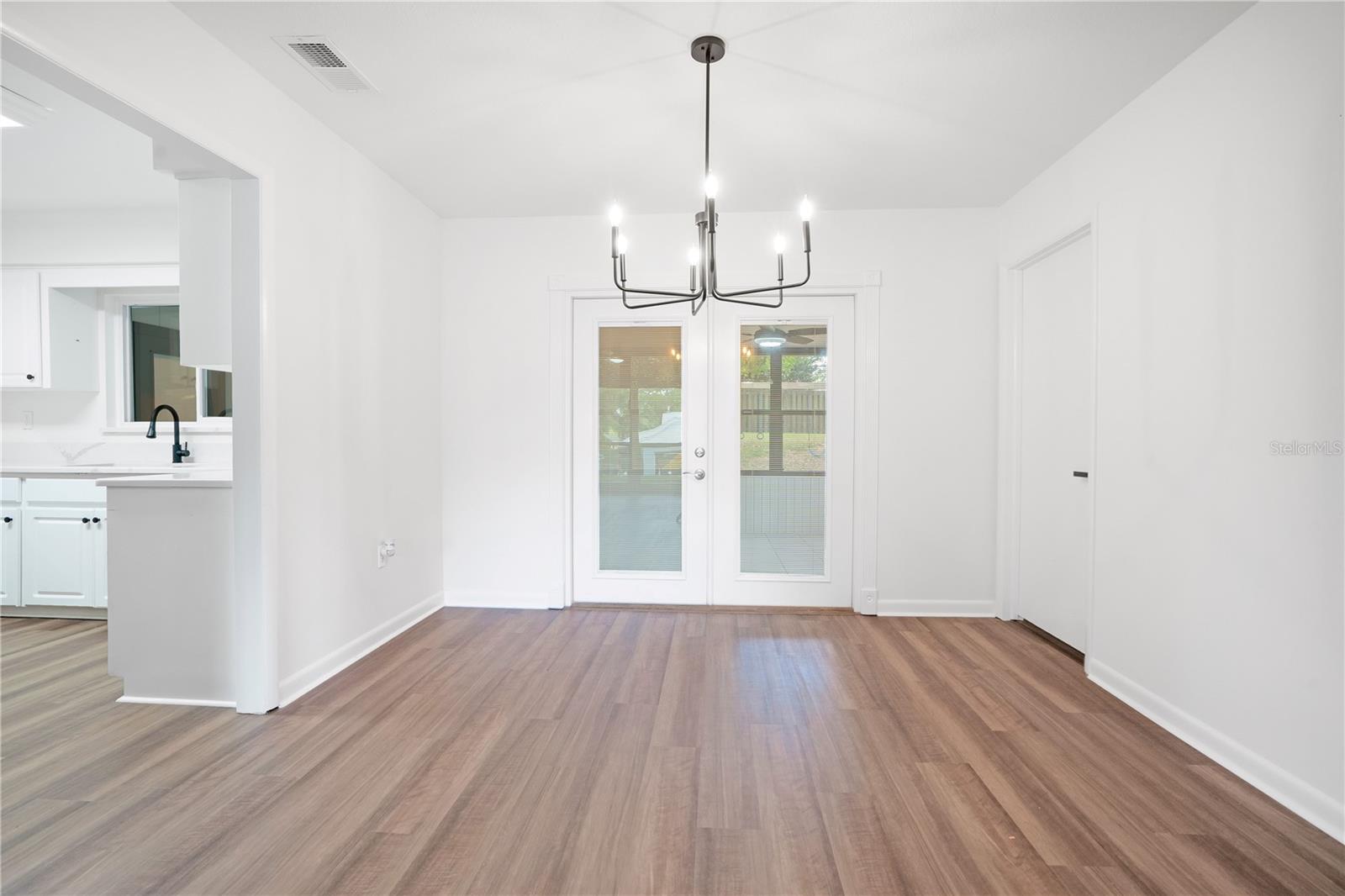 Image 15 of 55 For 1307 Valley Hill Drive