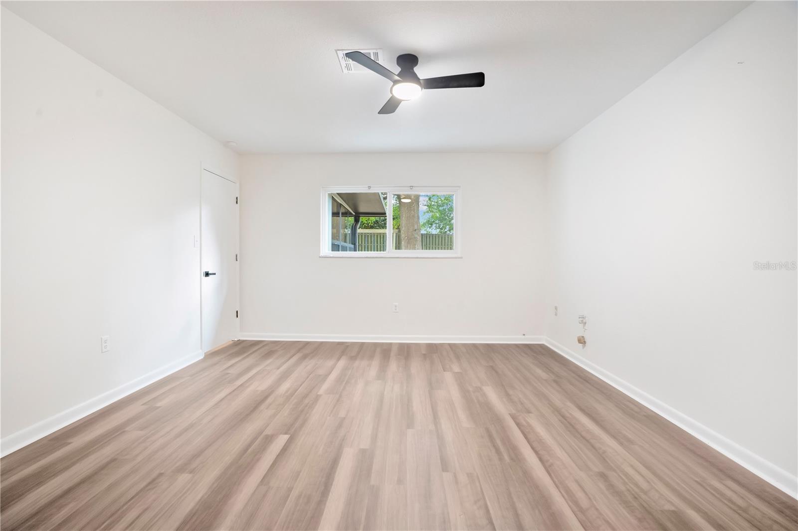 Image 23 of 55 For 1307 Valley Hill Drive