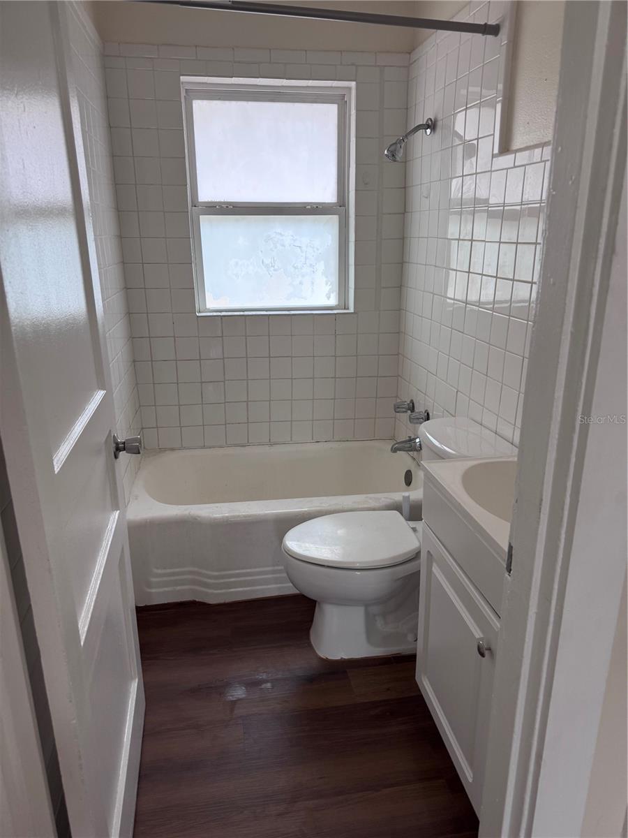 Image 9 of 9 For 108 Broadway Street