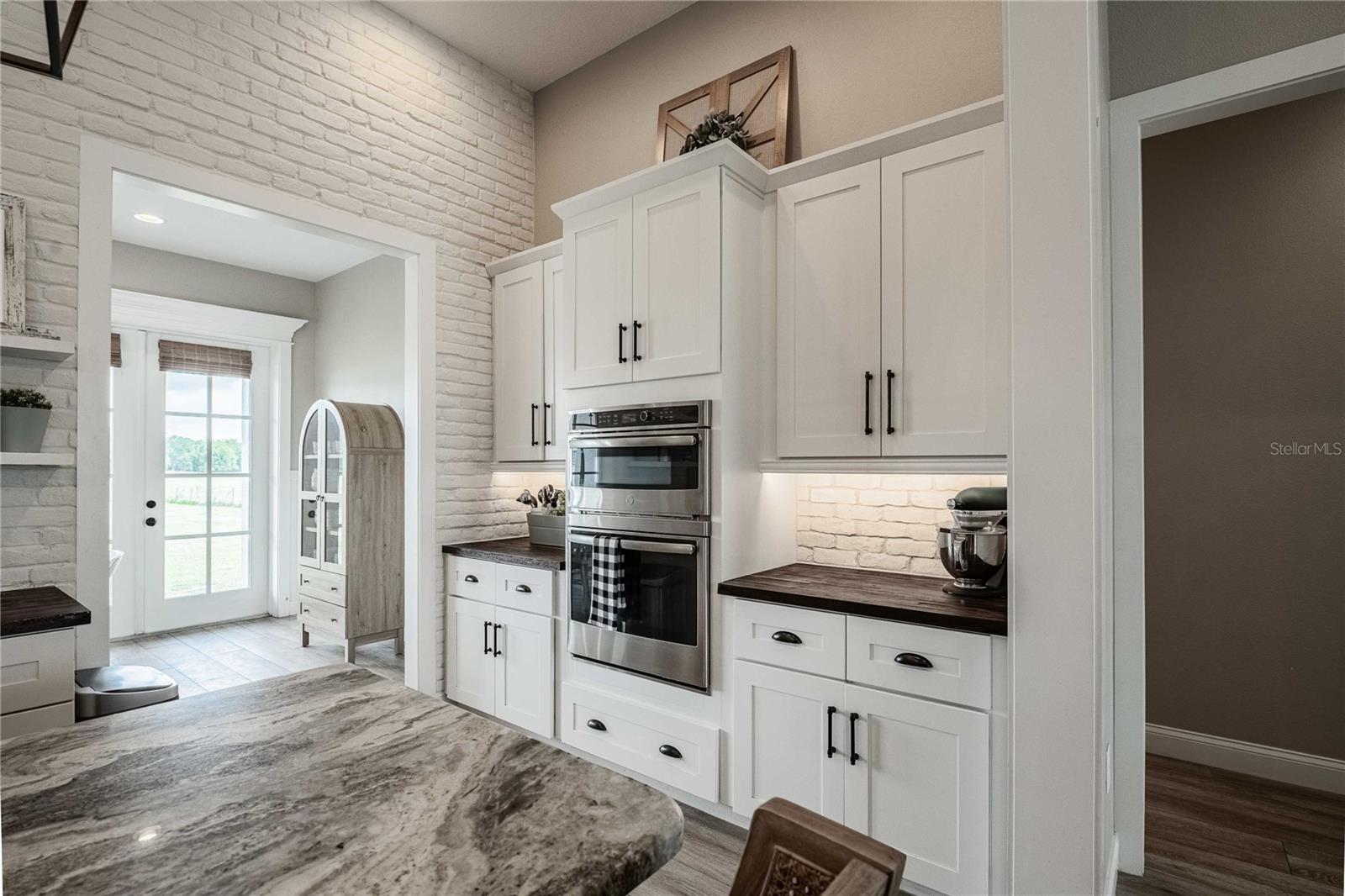 Image 13 of 53 For 15353 Evans Ranch Road