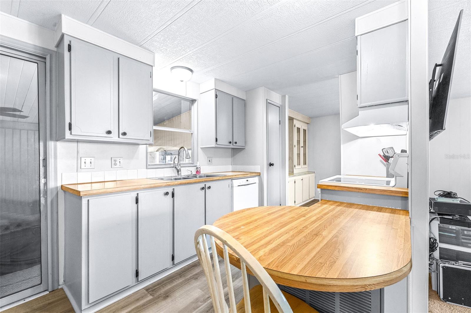 Image 4 of 35 For 5847 Red Fox Drive