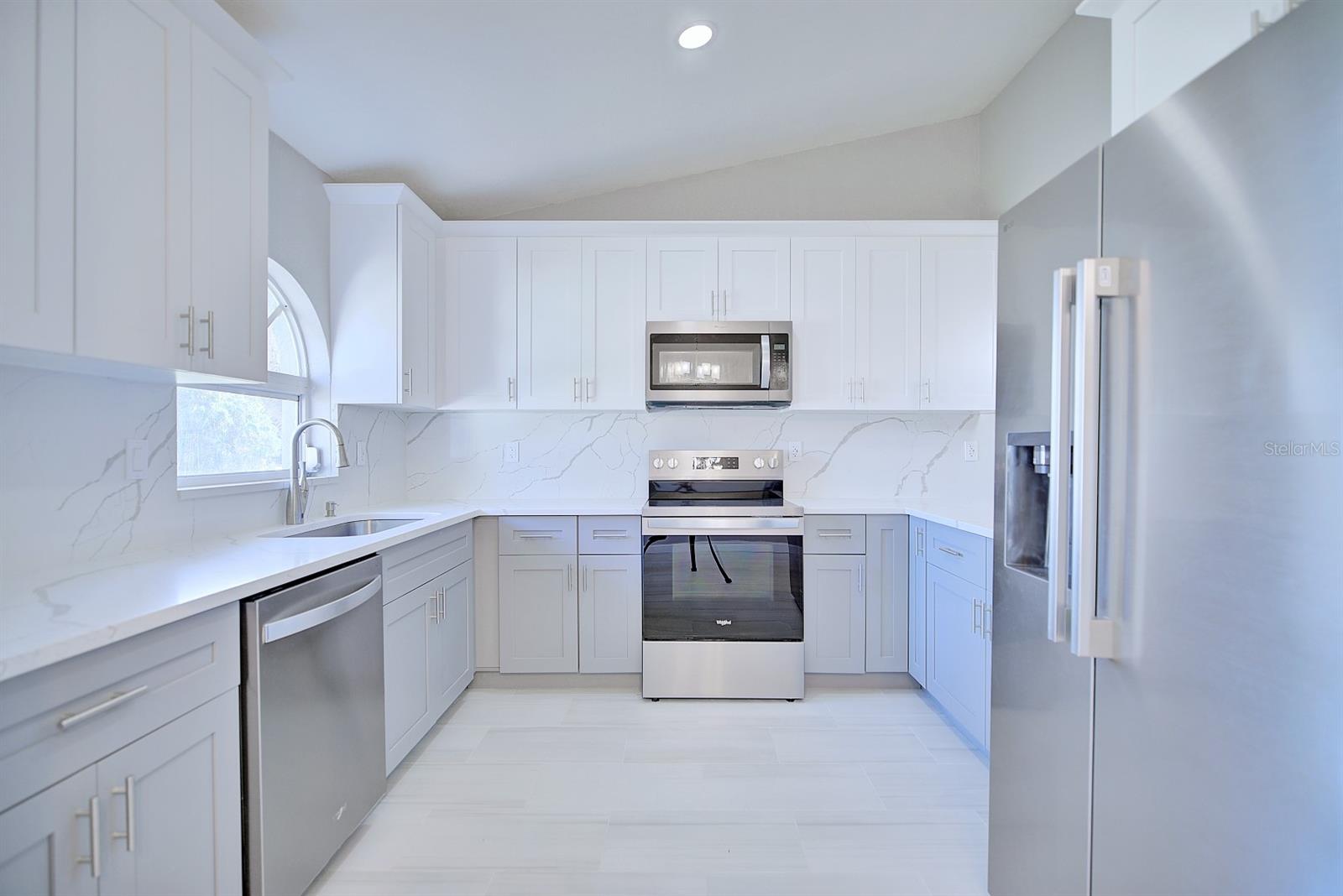 Image 12 of 40 For 26098 Copiapo Cir