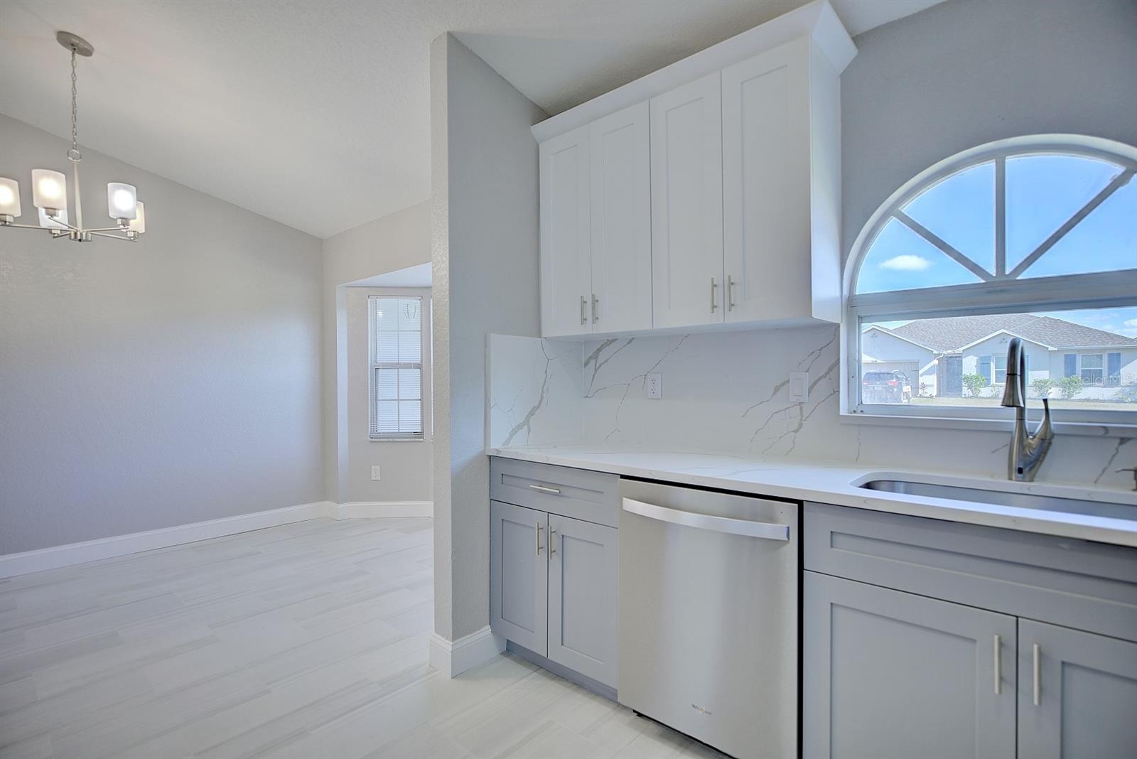 Image 15 of 40 For 26098 Copiapo Cir