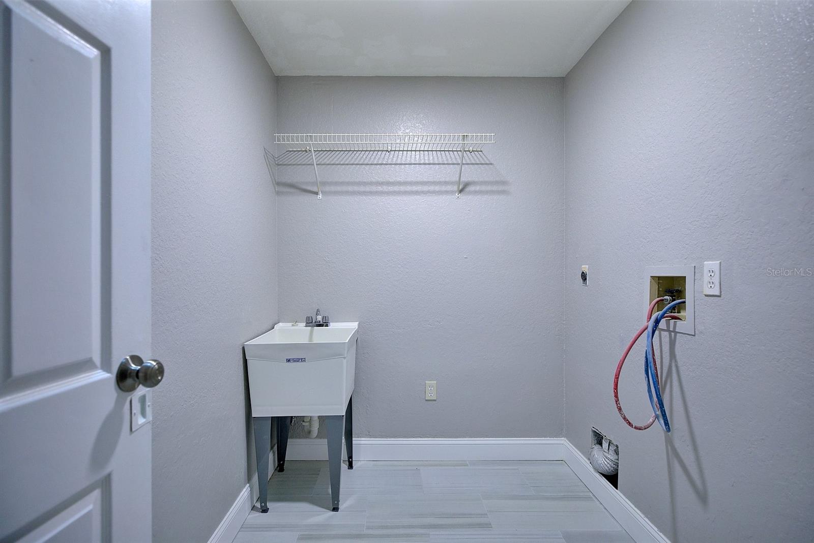 Image 16 of 40 For 26098 Copiapo Cir