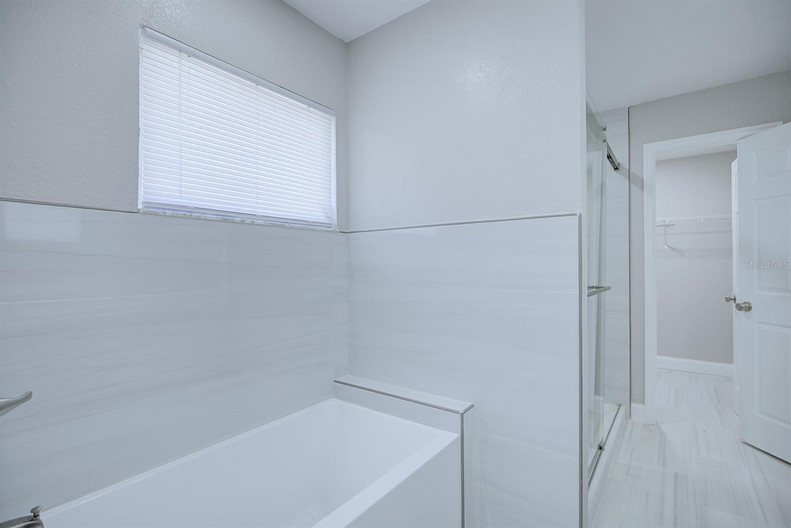 Image 21 of 40 For 26098 Copiapo Cir