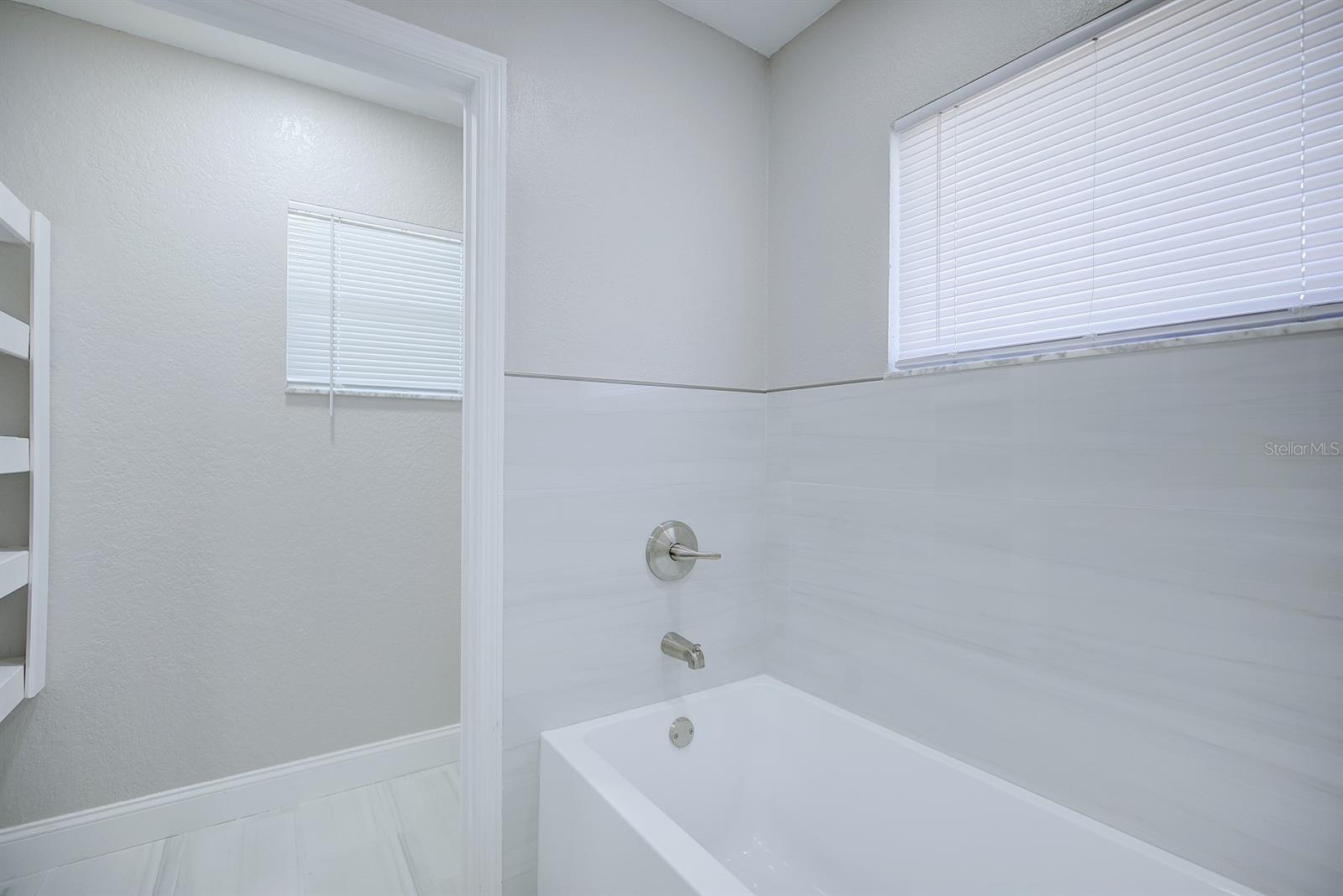 Image 22 of 40 For 26098 Copiapo Cir