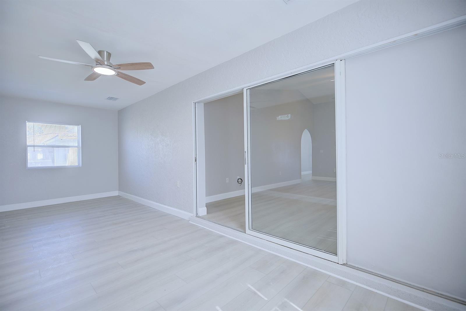 Image 29 of 40 For 26098 Copiapo Cir