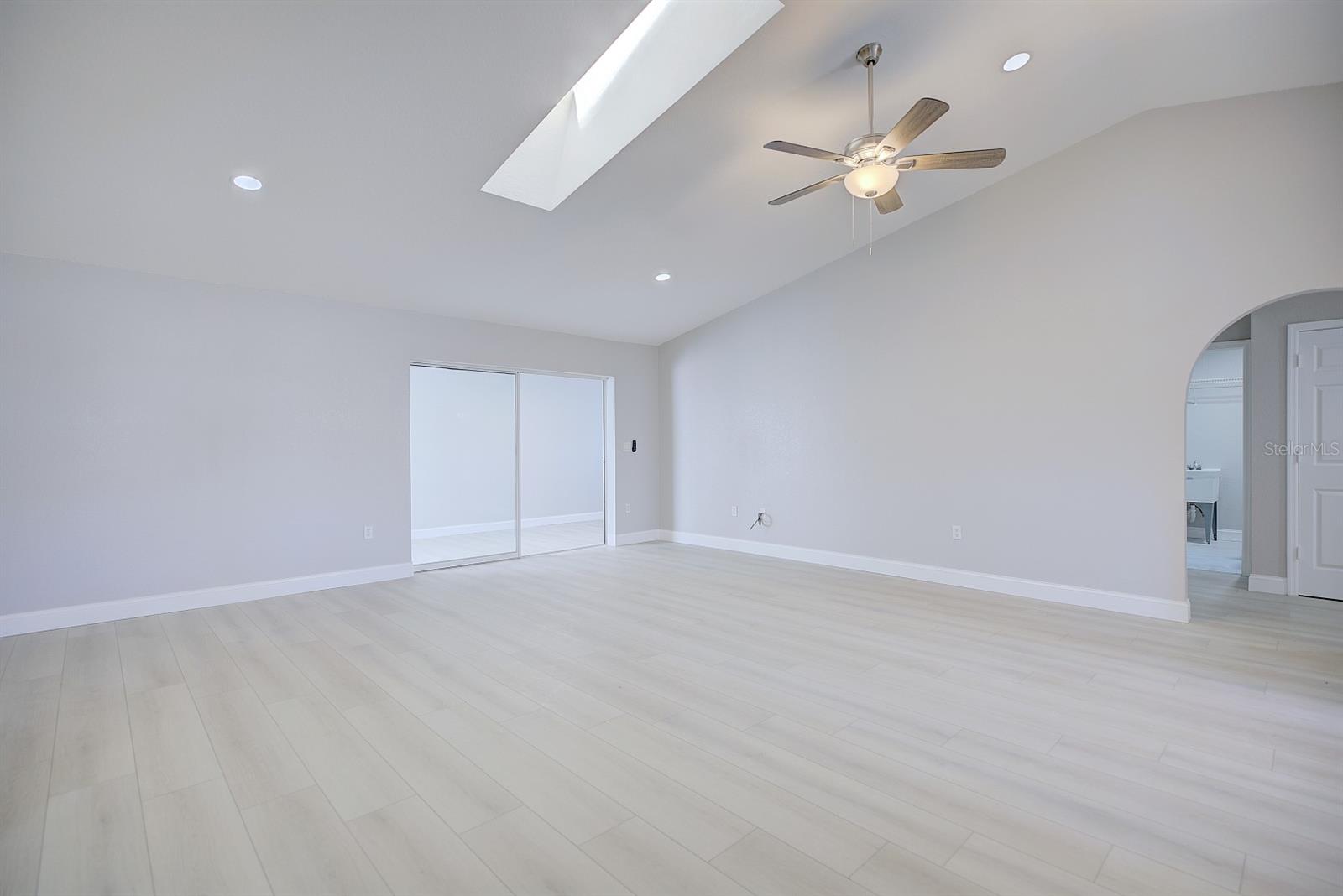 Image 9 of 40 For 26098 Copiapo Cir