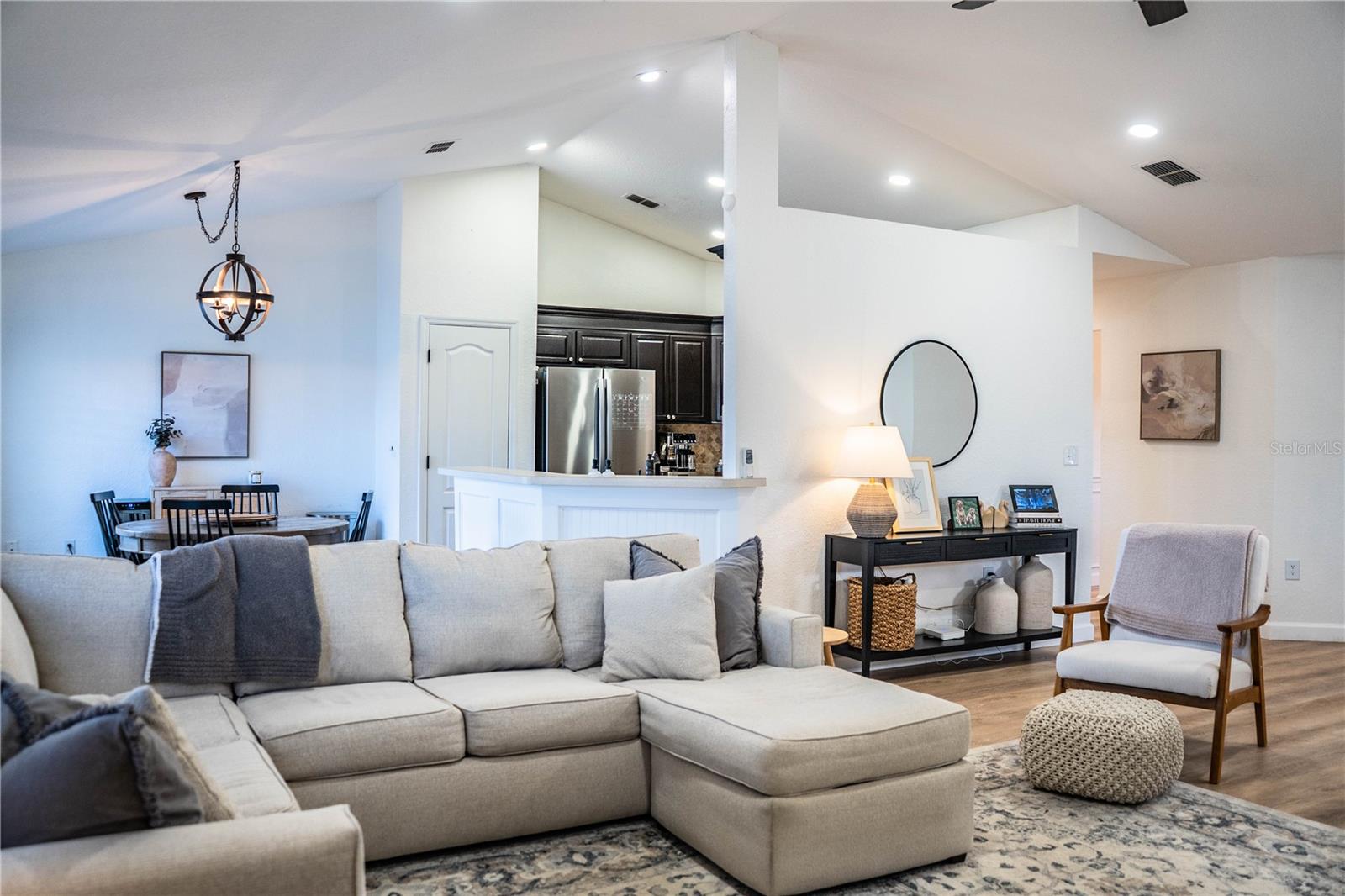 Image 11 of 36 For 2730 Highlands Creek Drive