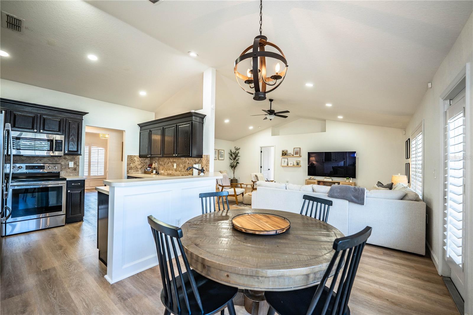 Image 15 of 36 For 2730 Highlands Creek Drive