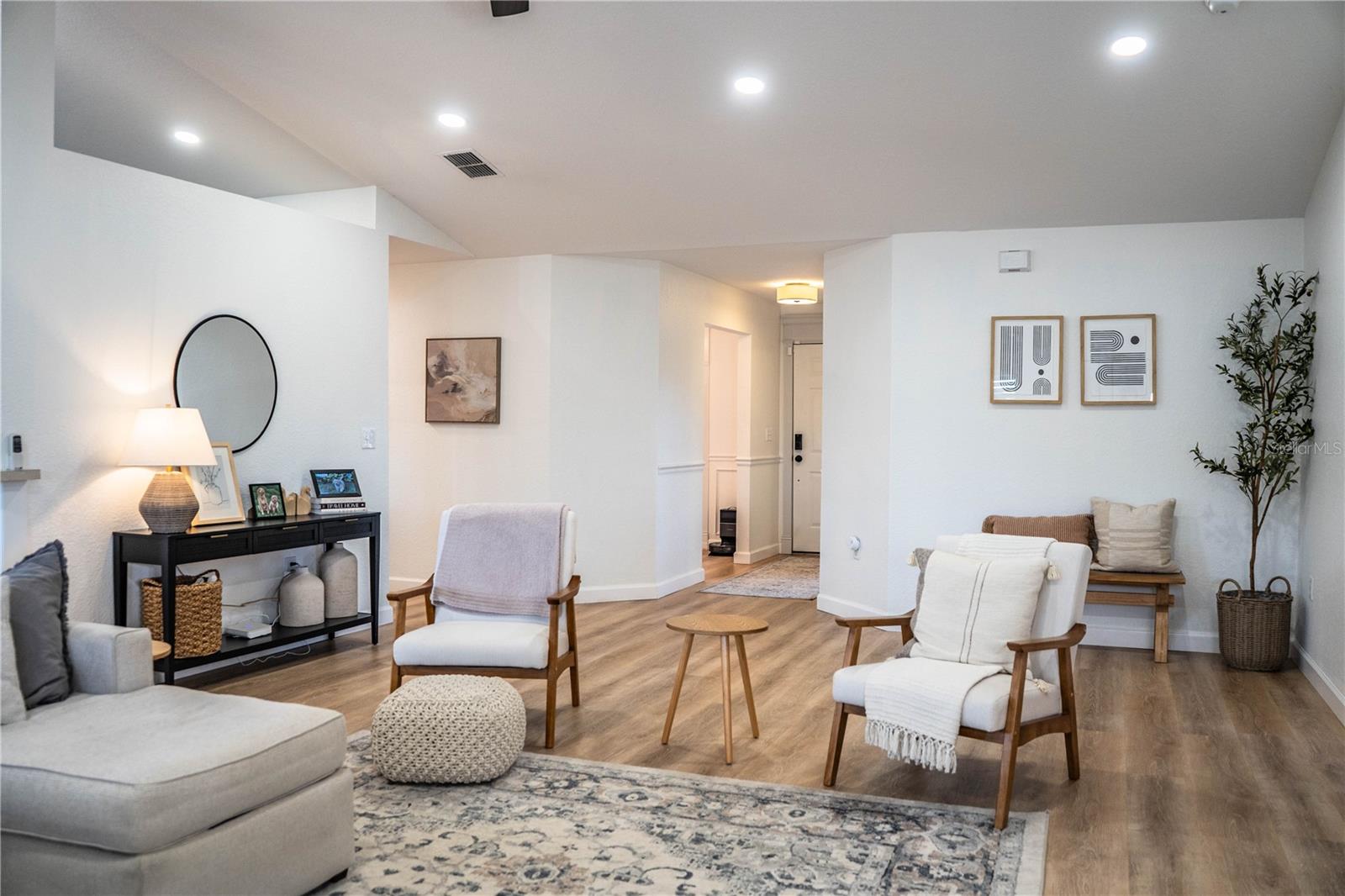 Image 6 of 36 For 2730 Highlands Creek Drive