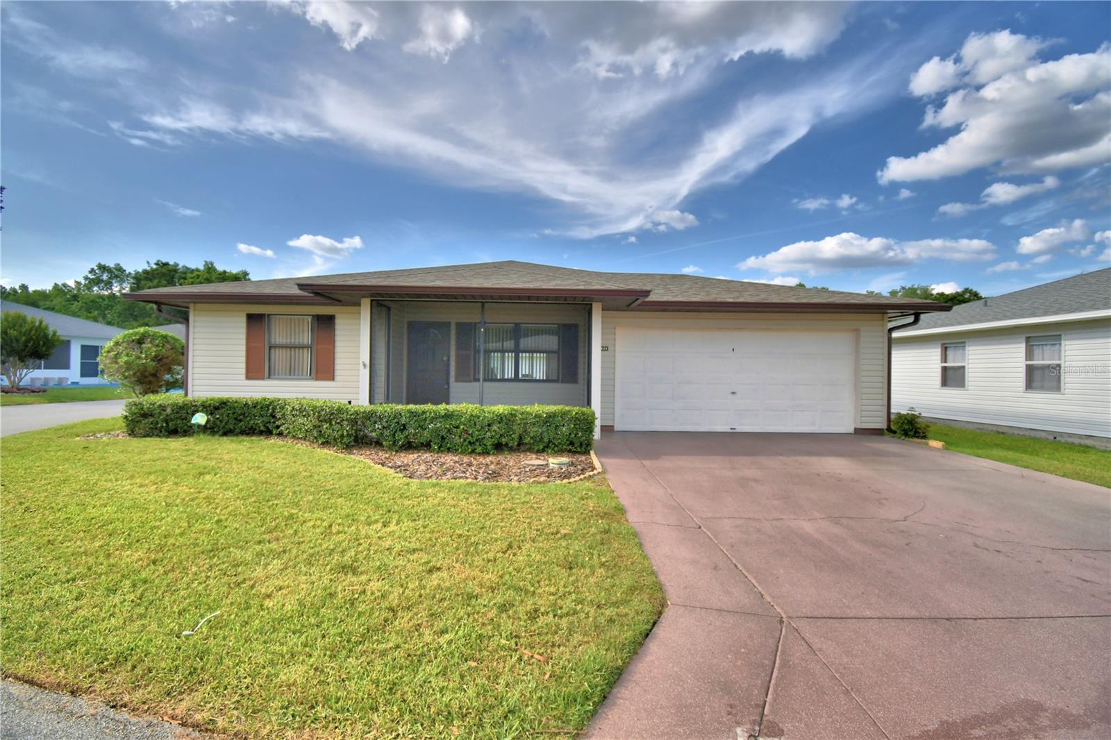 Details for 4828 Squire Hollow Drive, LAKELAND, FL 33811
