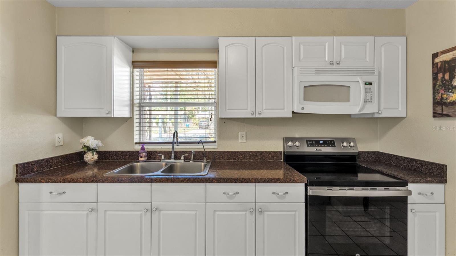 Image 7 of 25 For 515 Easy St Street