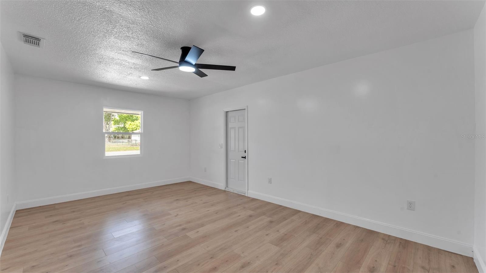 Image 6 of 16 For 3781 Hiawatha Terrace