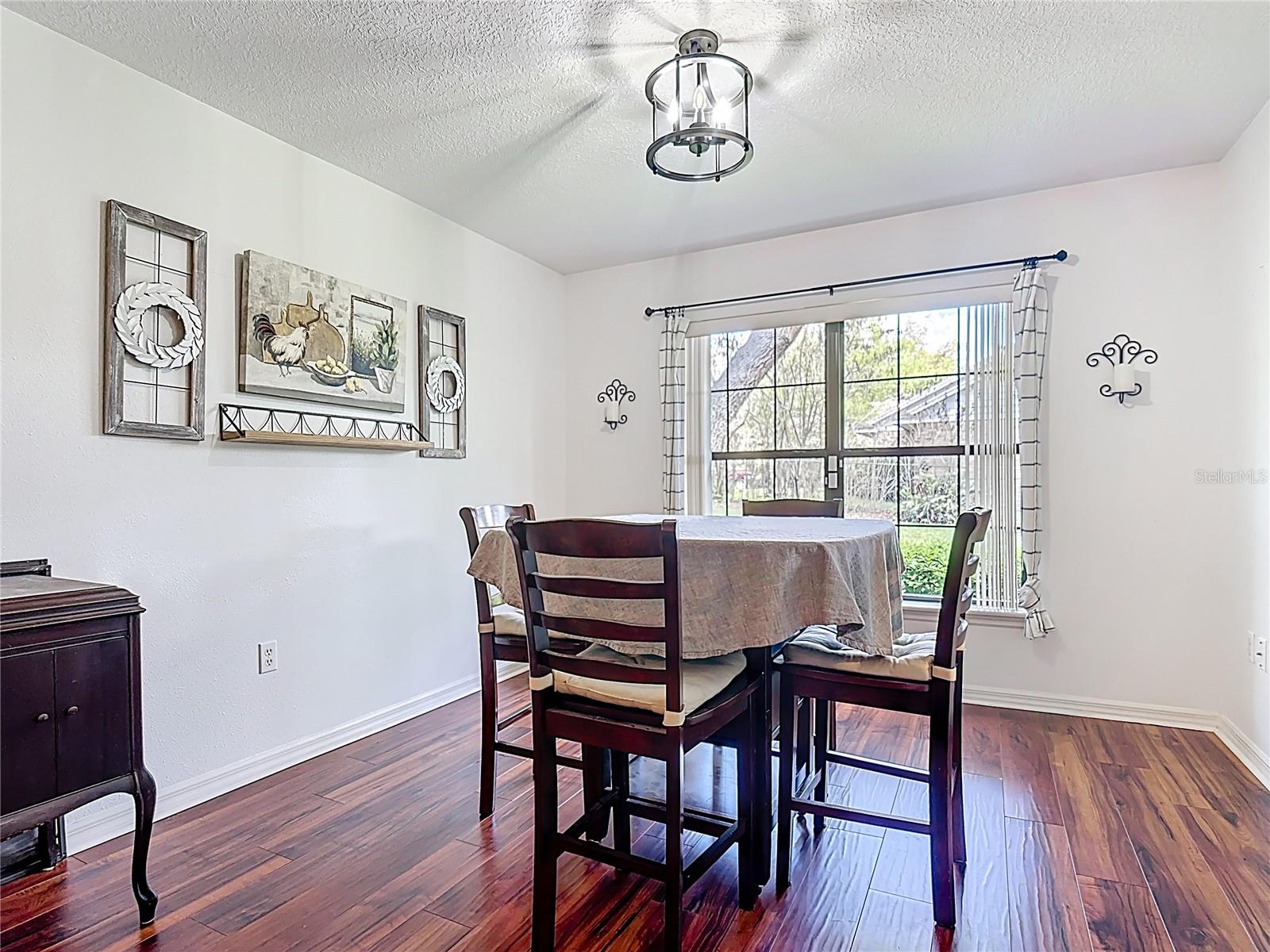 Image 11 of 57 For 3536 Pine Tree Loop