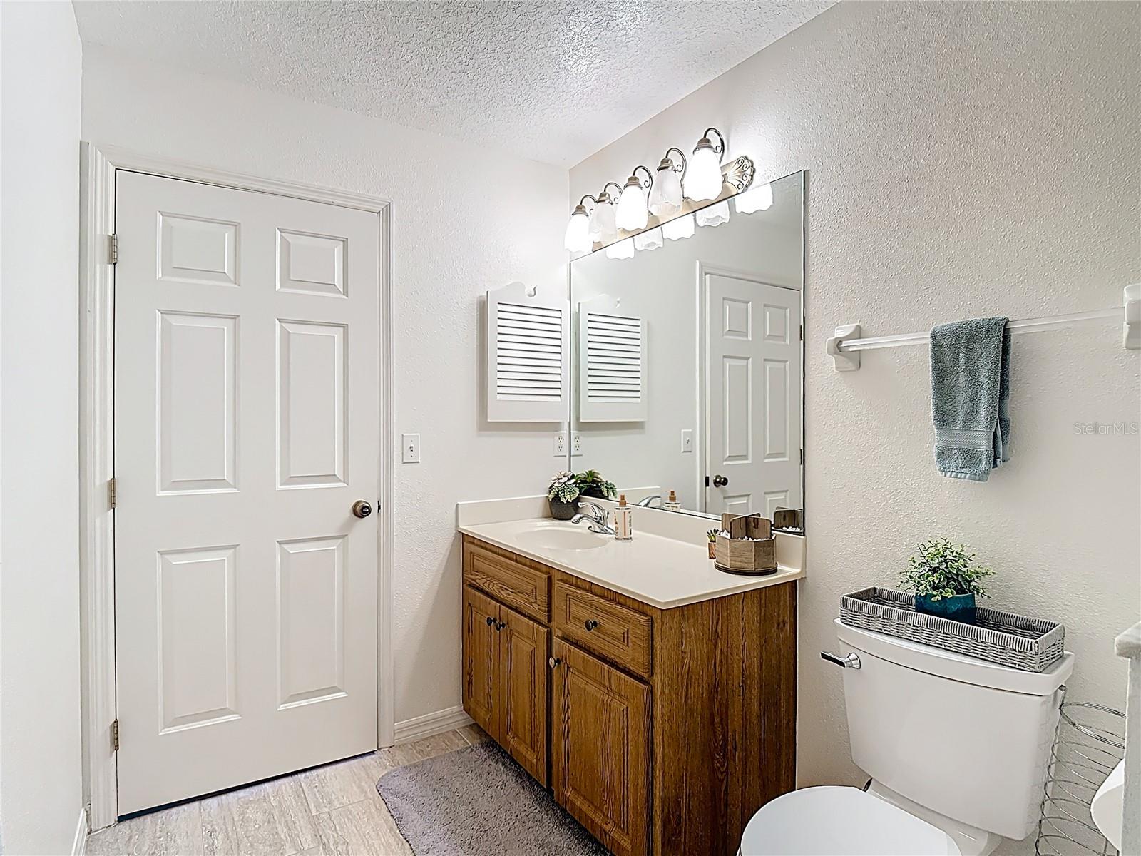 Image 35 of 57 For 3536 Pine Tree Loop