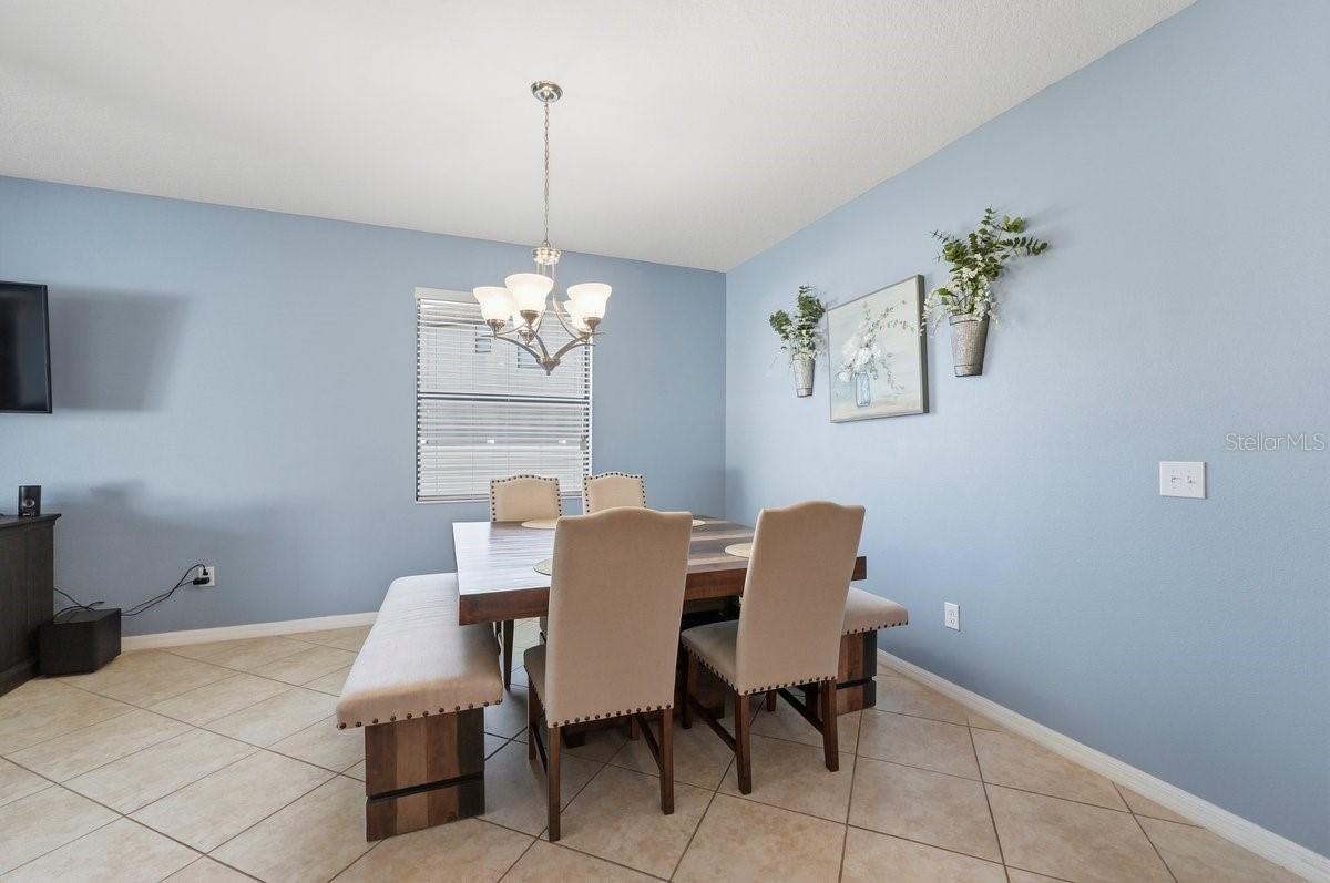 Listing photo id 10 for 10910 Whittney Chase Drive