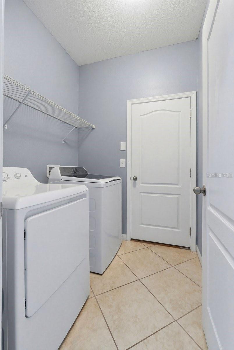 Listing photo id 30 for 10910 Whittney Chase Drive