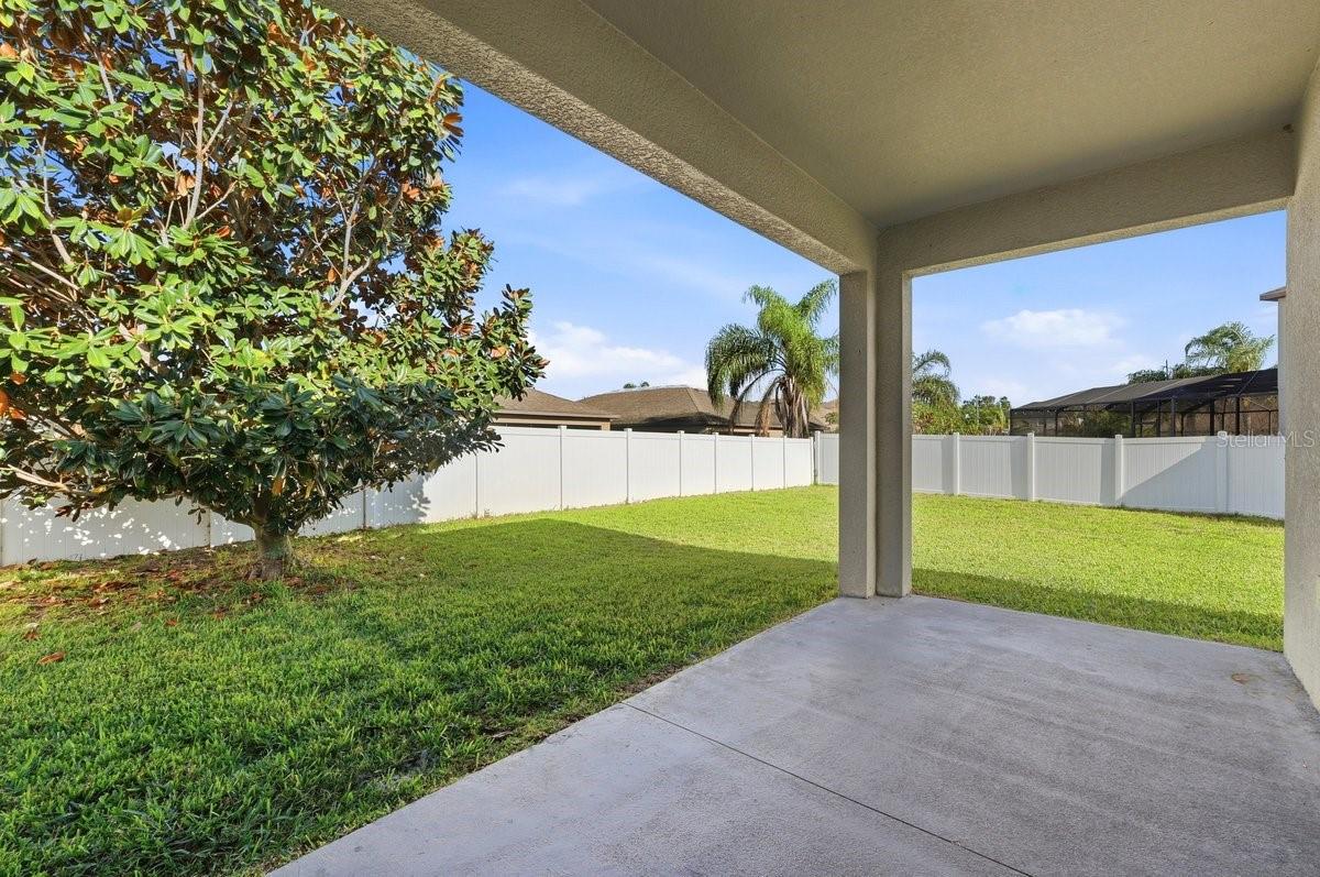 Listing photo id 32 for 10910 Whittney Chase Drive