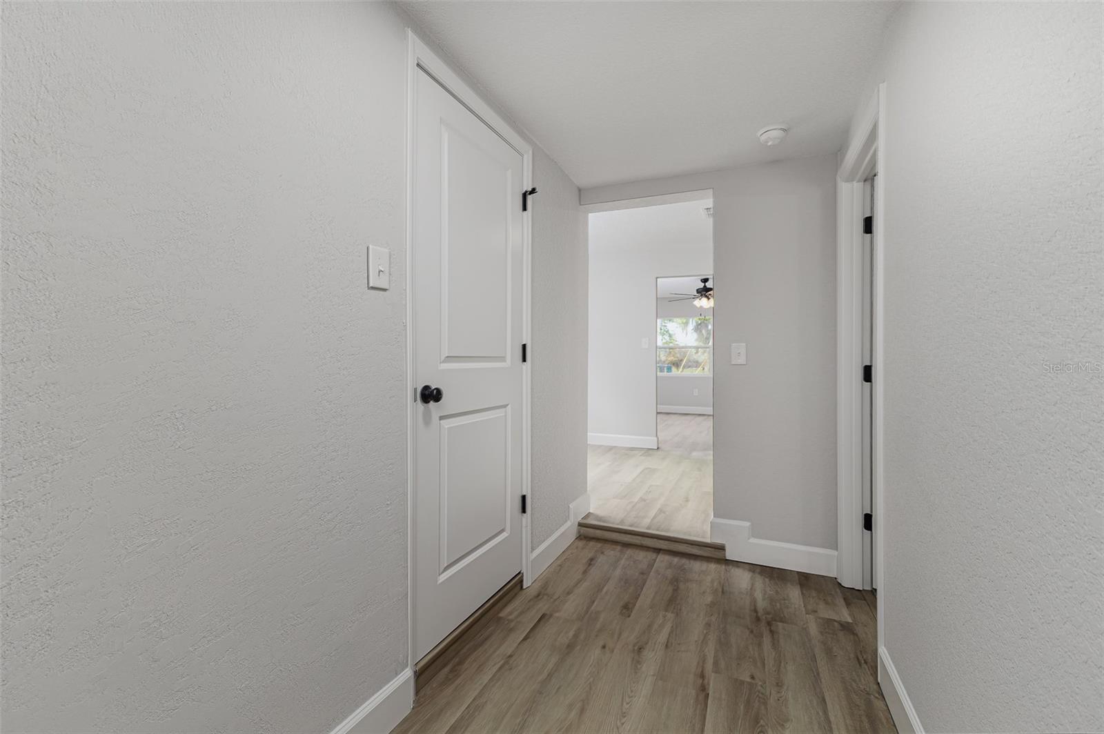 Image 11 of 27 For 151 10th Drive