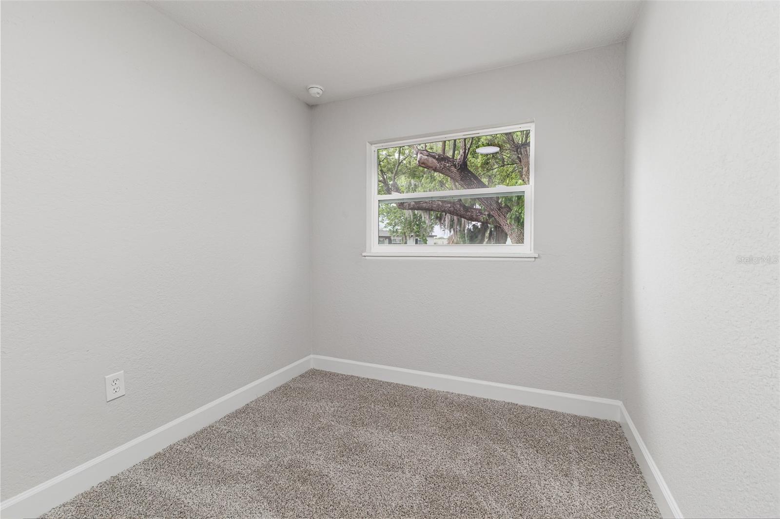 Image 16 of 27 For 151 10th Drive