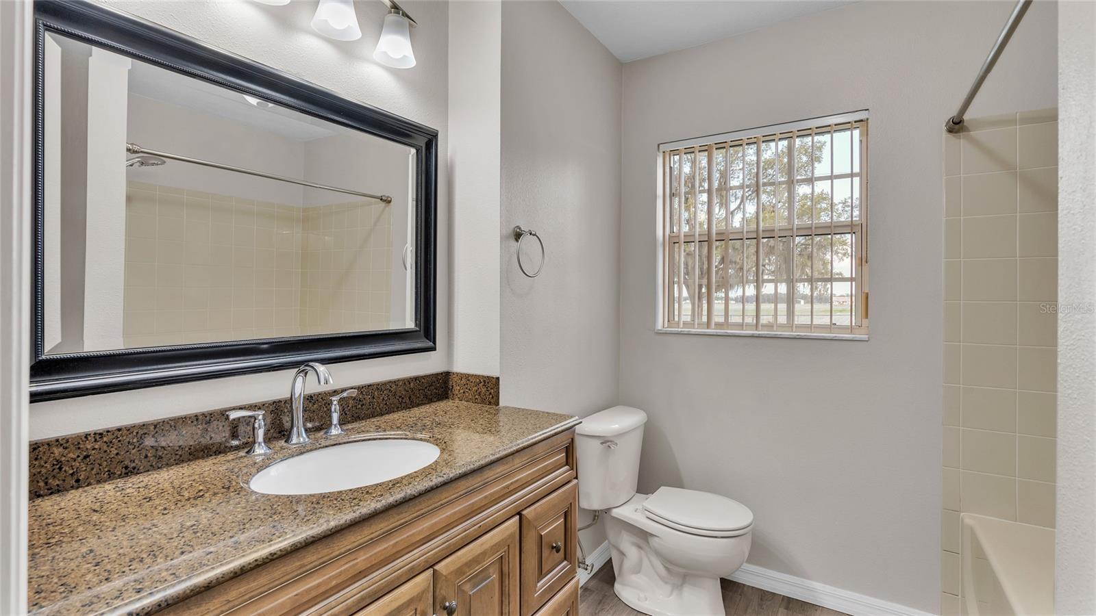 Listing photo id 28 for 6110 Downing Street