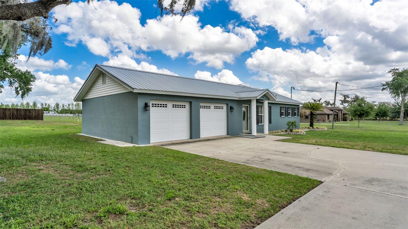 Listing photo id 43 for 6110 Downing Street