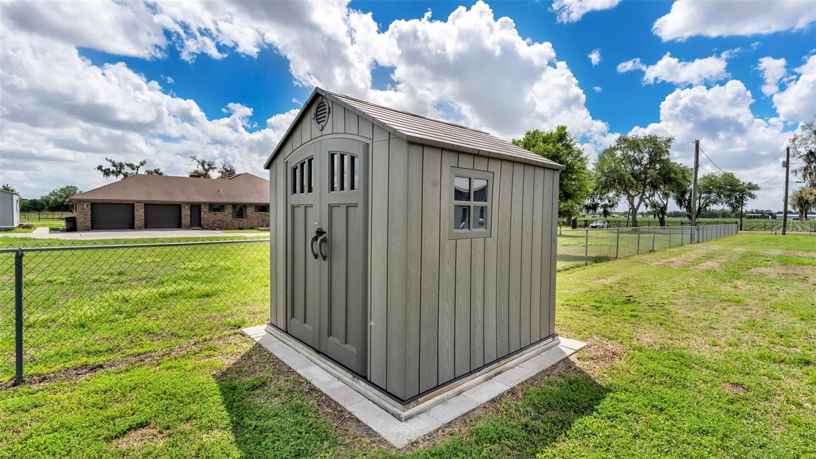 Listing photo id 47 for 6110 Downing Street