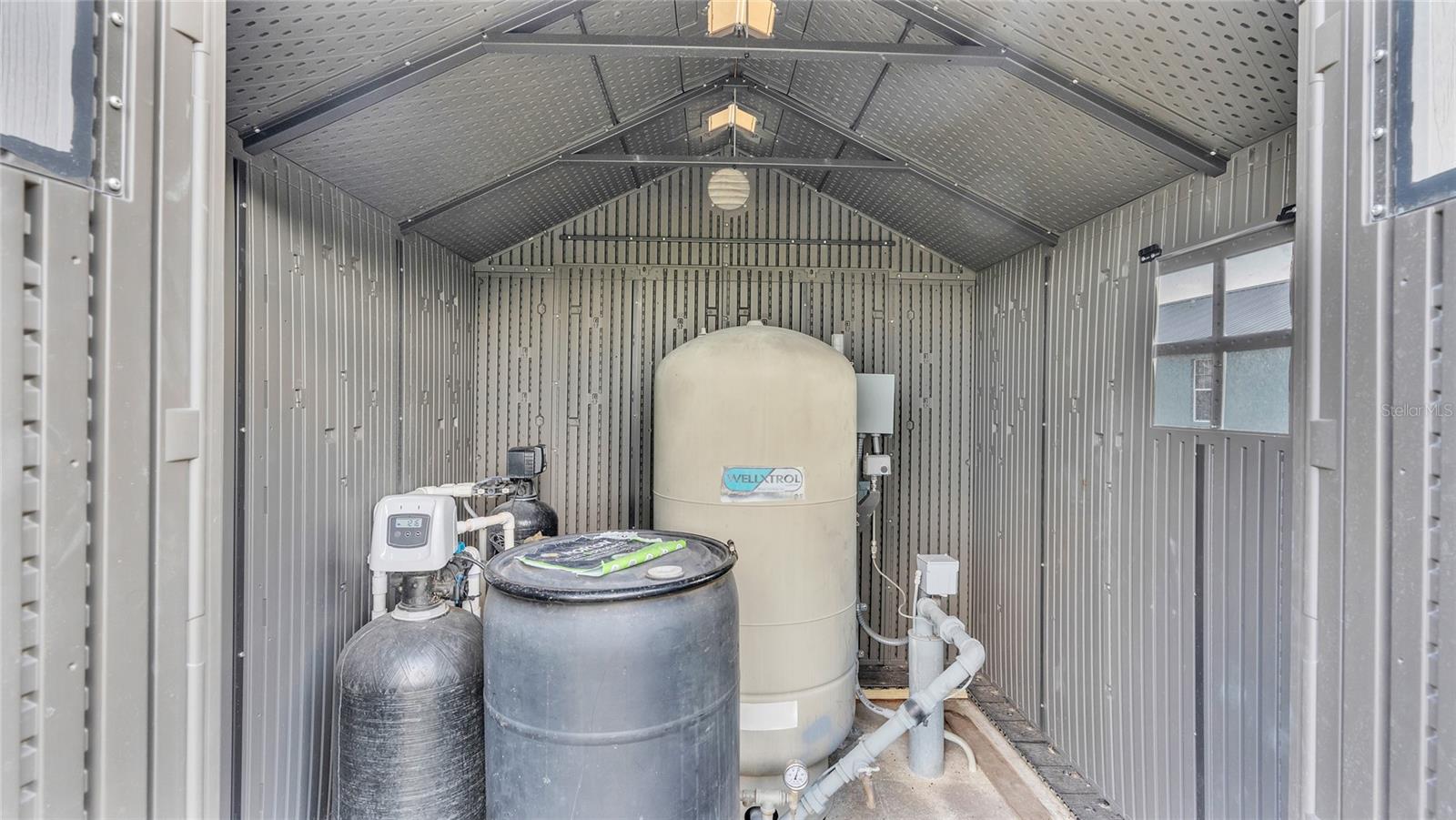 Listing photo id 48 for 6110 Downing Street