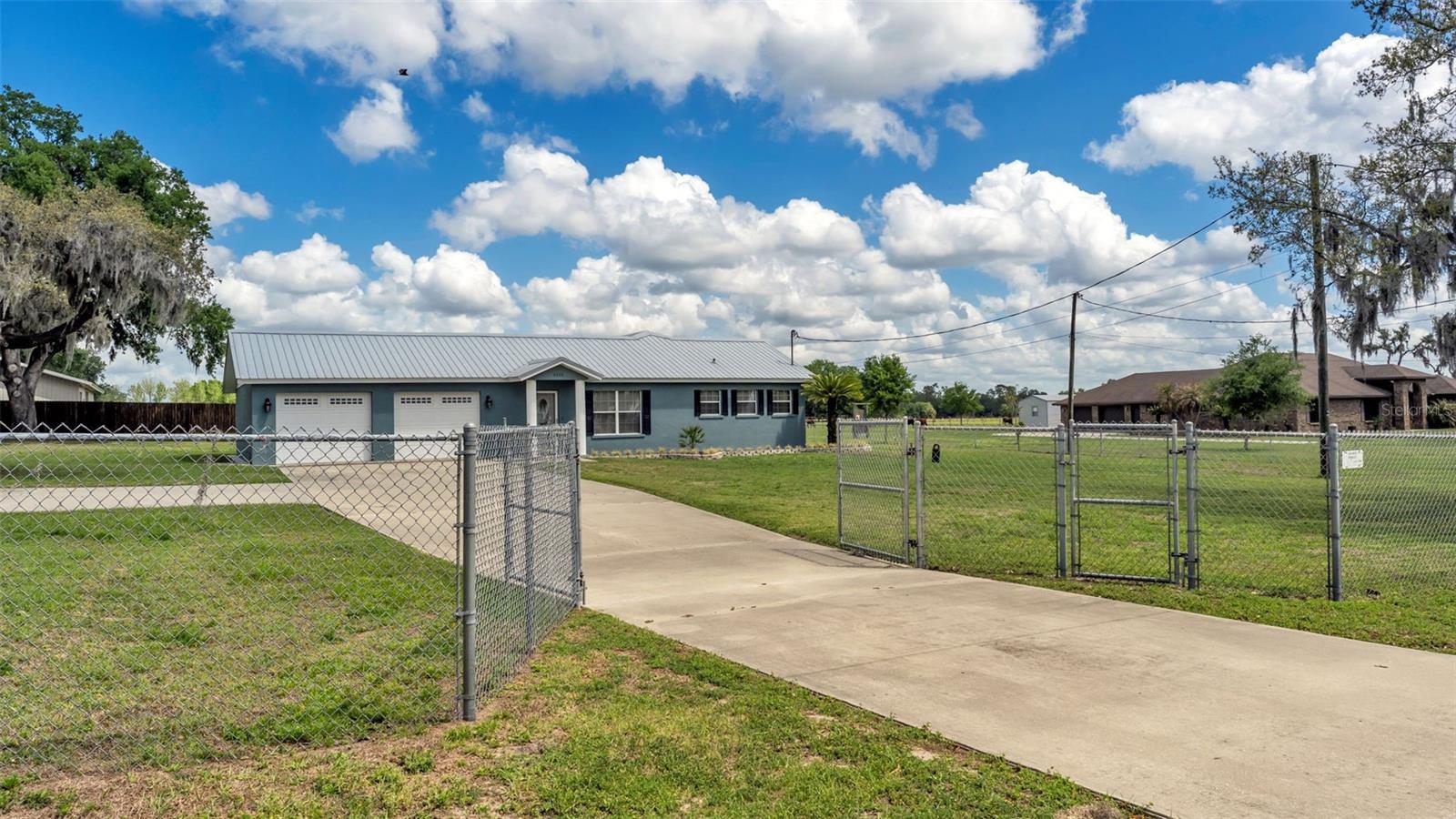 Listing photo id 49 for 6110 Downing Street