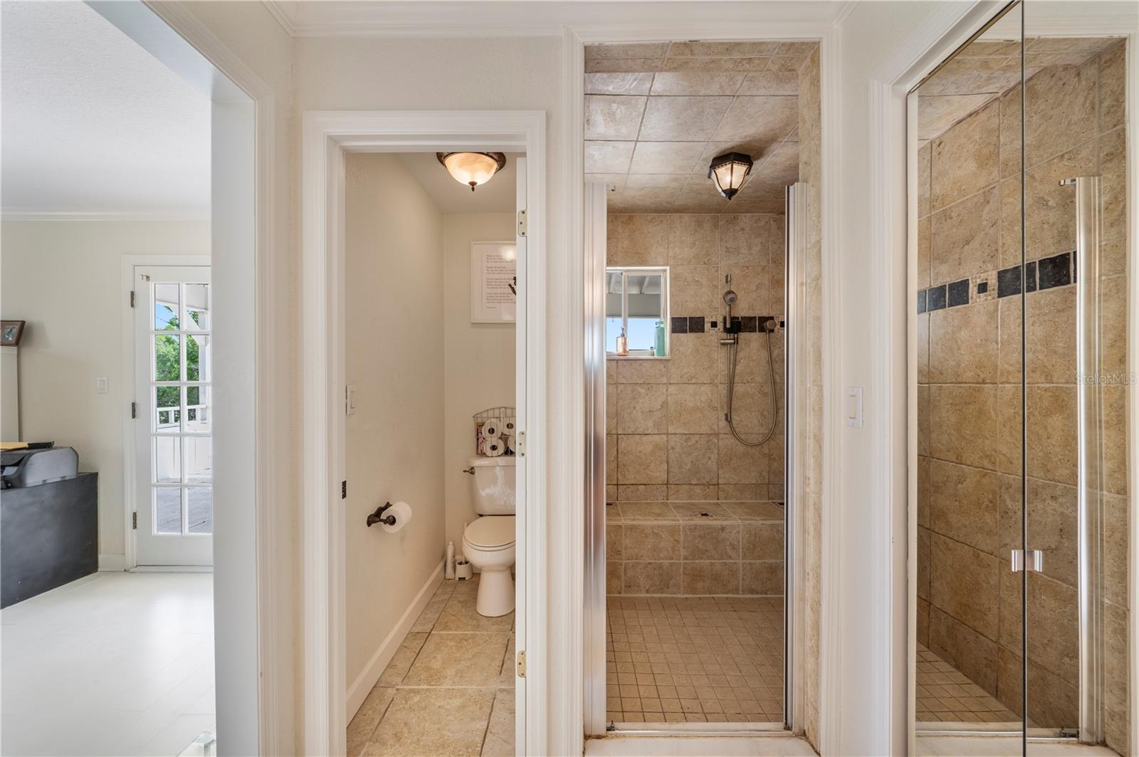 Listing photo id 37 for 905 Fairlington Drive