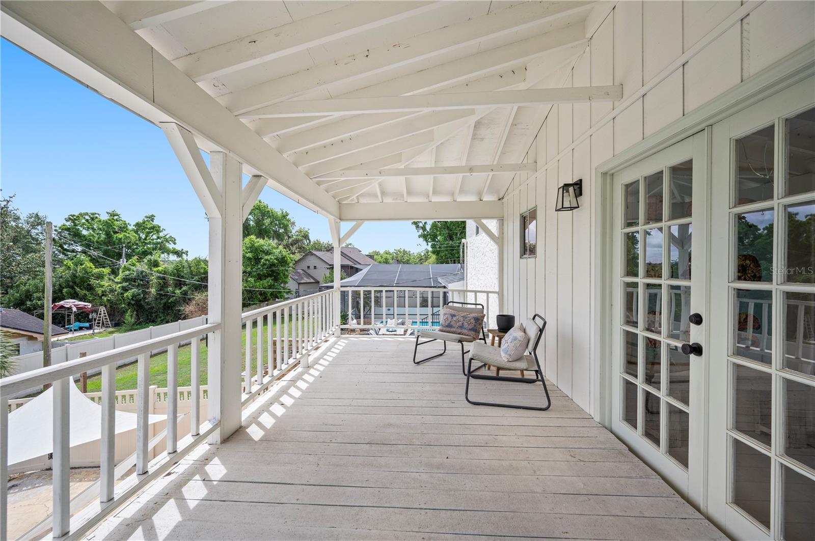 Listing photo id 39 for 905 Fairlington Drive