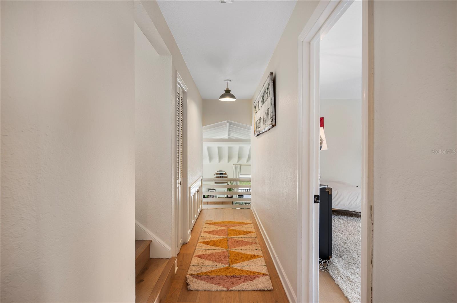 Listing photo id 41 for 905 Fairlington Drive