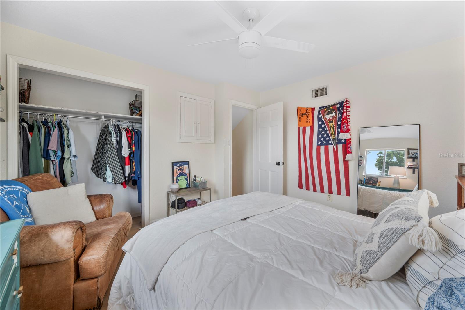 Listing photo id 45 for 905 Fairlington Drive