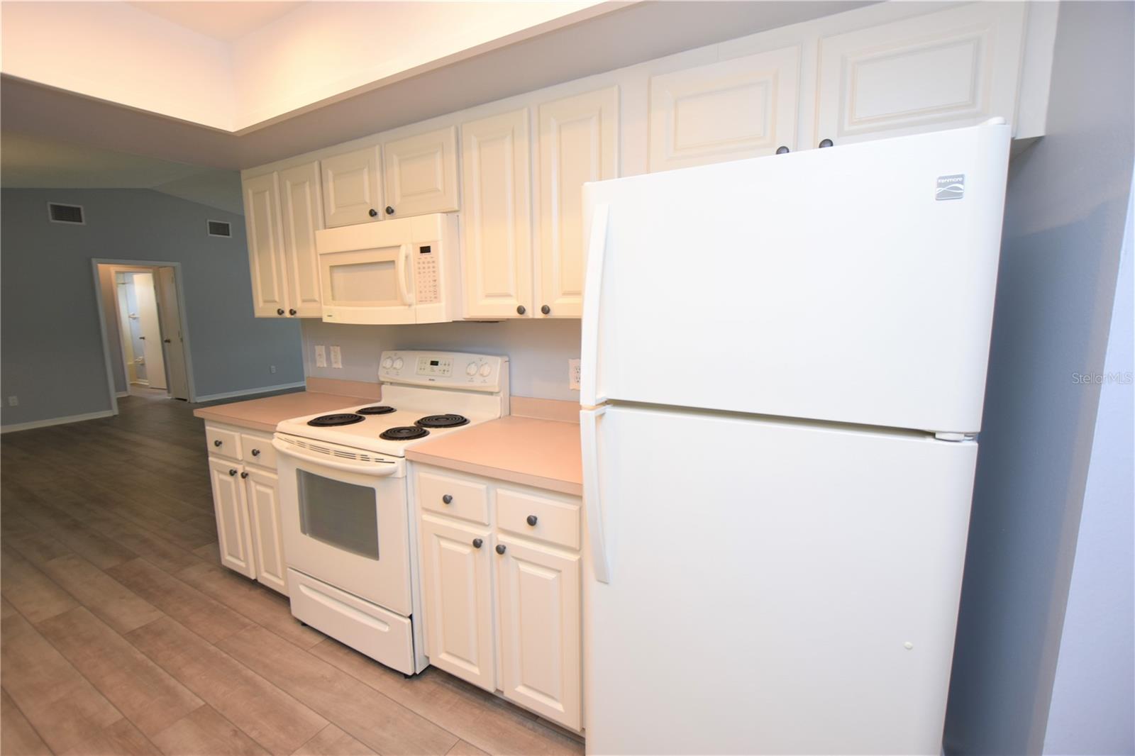 Image 4 of 36 For 6305 Christina Groves Circle