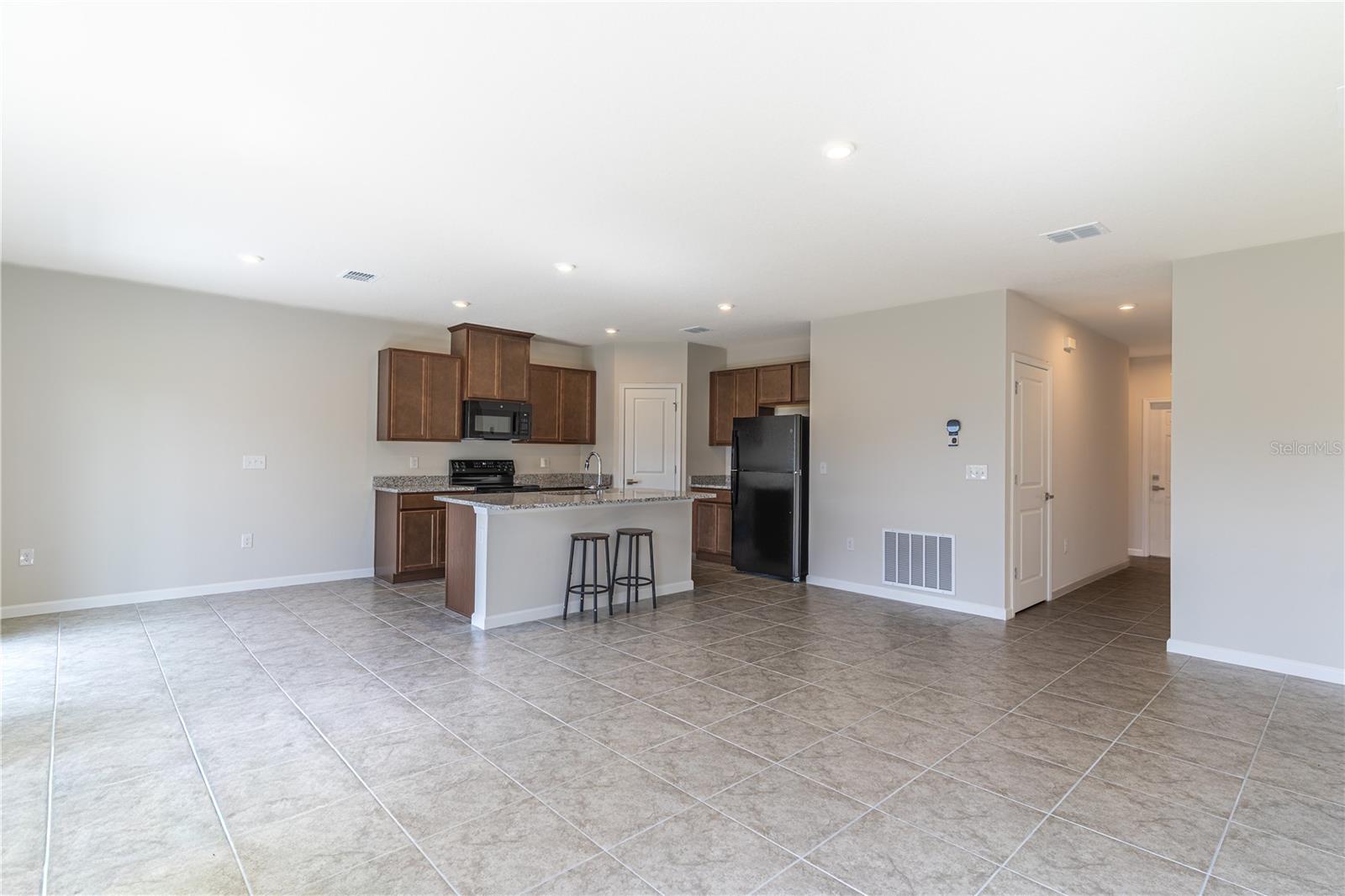 Image 7 of 26 For 780 Cantaberry Drive