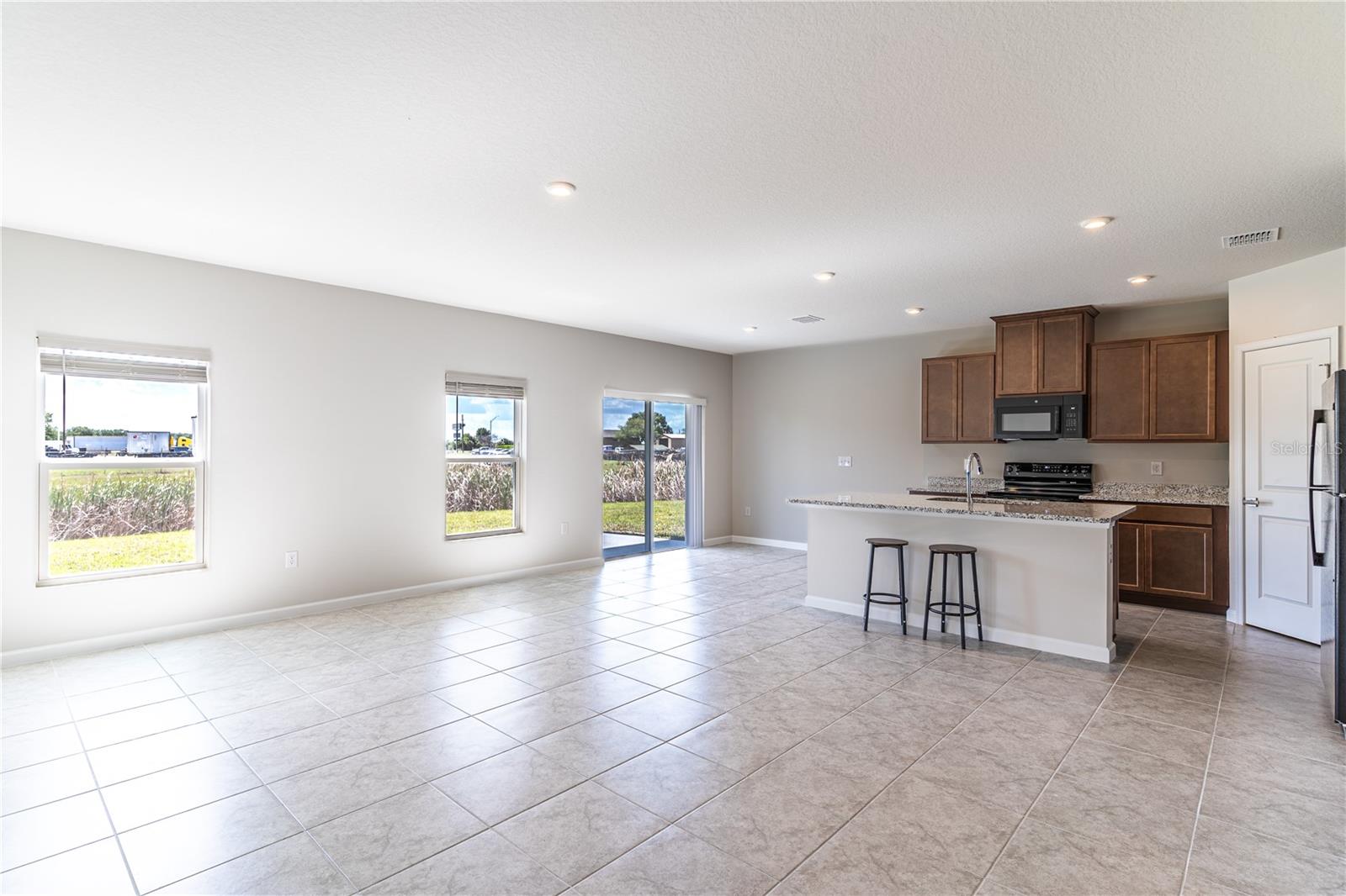 Image 8 of 26 For 780 Cantaberry Drive