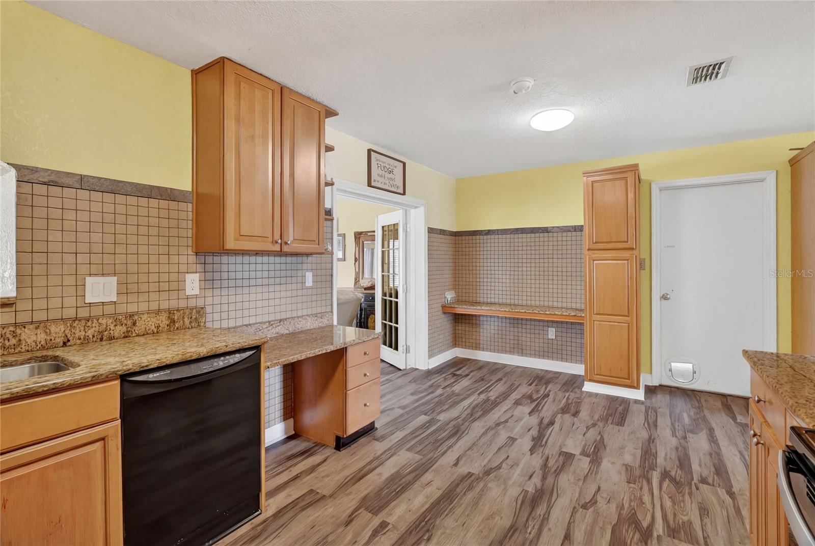 Image 14 of 36 For 2609 Timbercreek Loop W