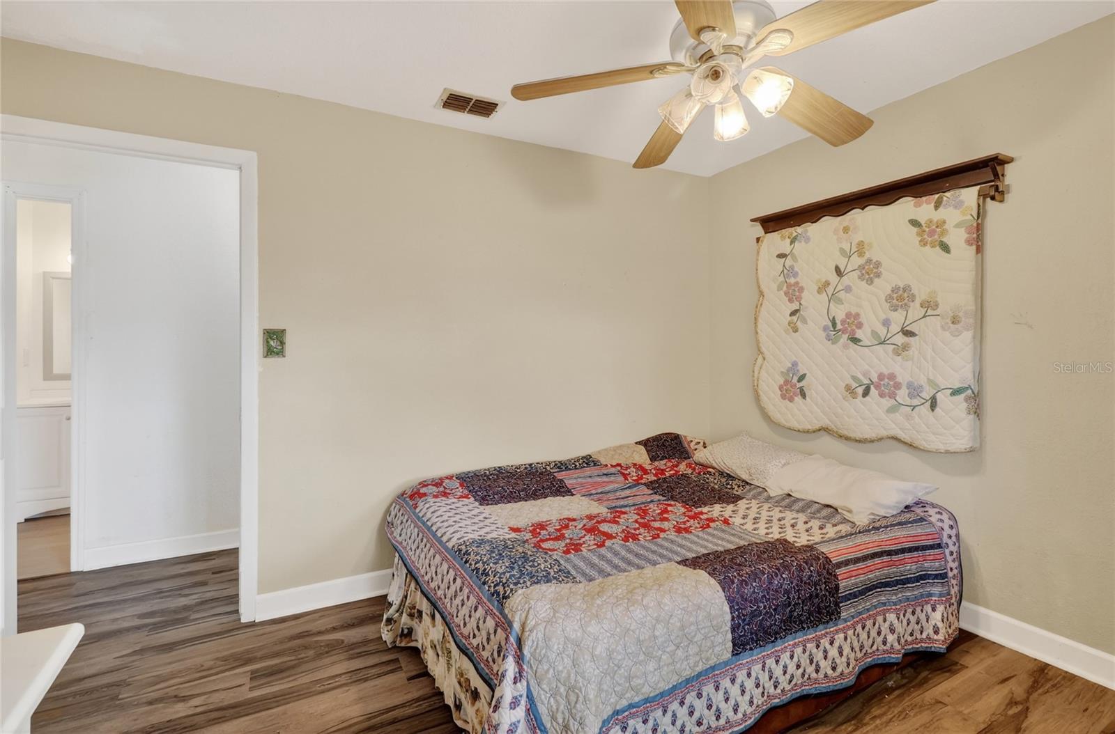 Image 25 of 36 For 2609 Timbercreek Loop W