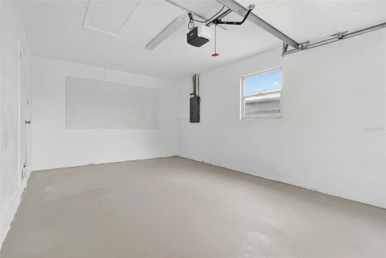 Image 29 of 36 For 2609 Timbercreek Loop W