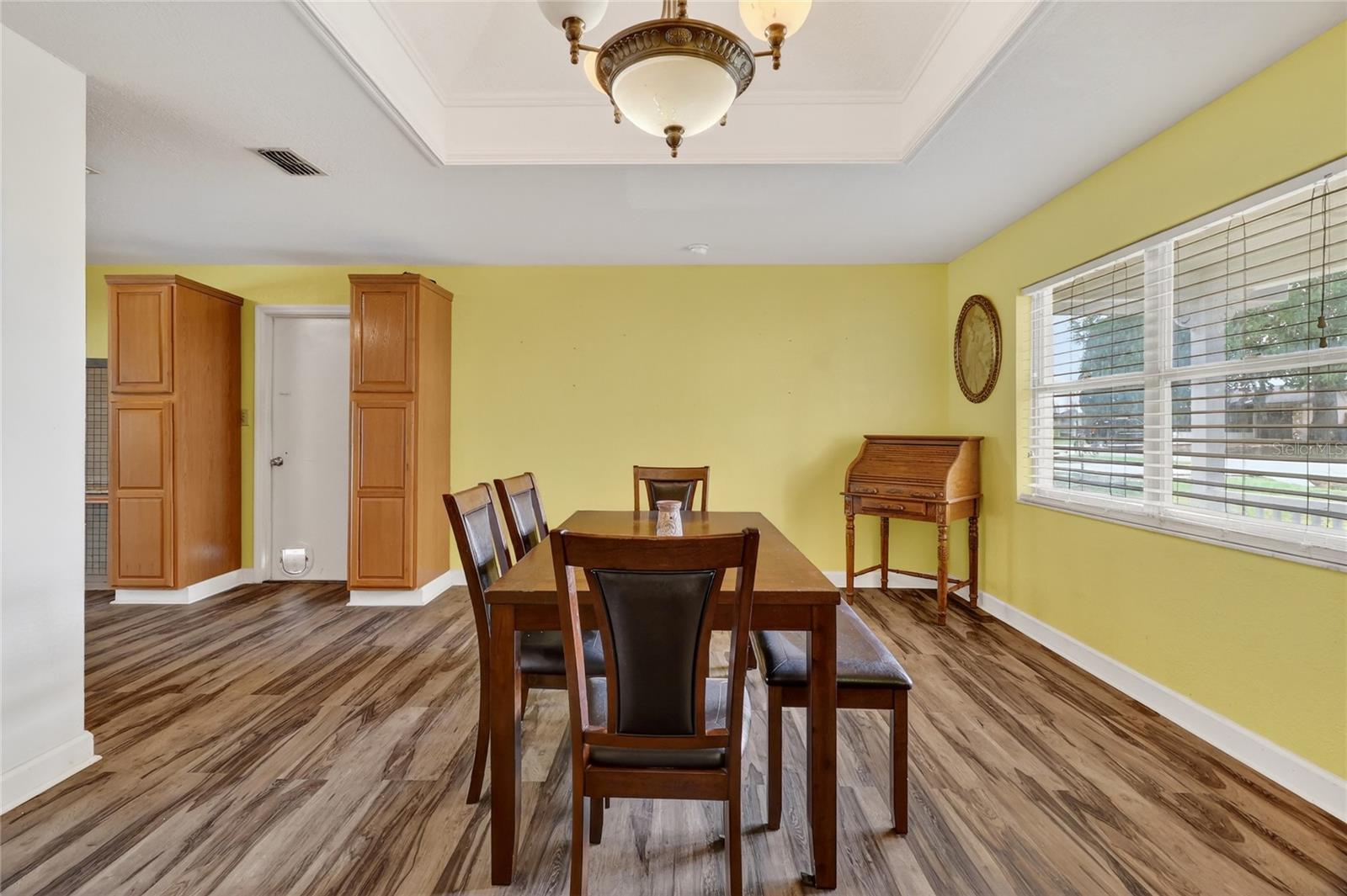 Image 8 of 36 For 2609 Timbercreek Loop W