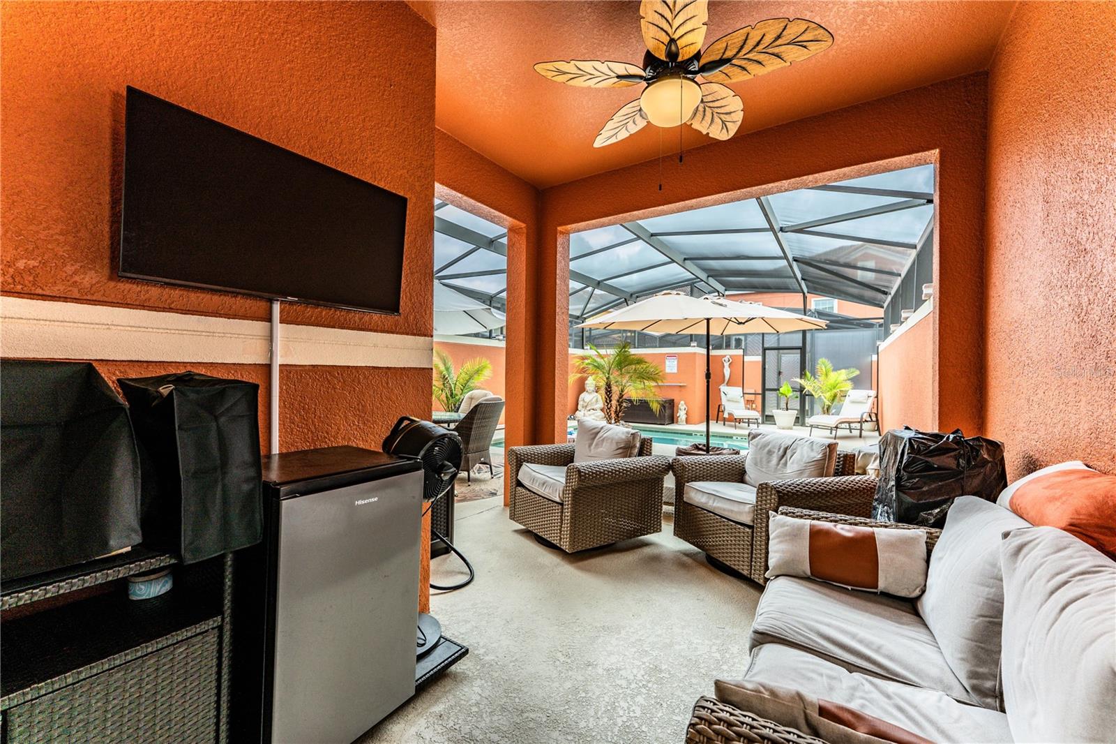 Image 38 of 59 For 8972 California Palm Road